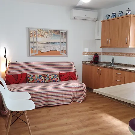 Sehr Ruhige Und Zentralgelegene Nerja