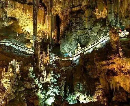 Sehr Ruhige Und Zentralgelegene Nerja