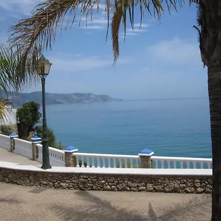 Apartment Sehr Ruhige Und Zentralgelegene Nerja